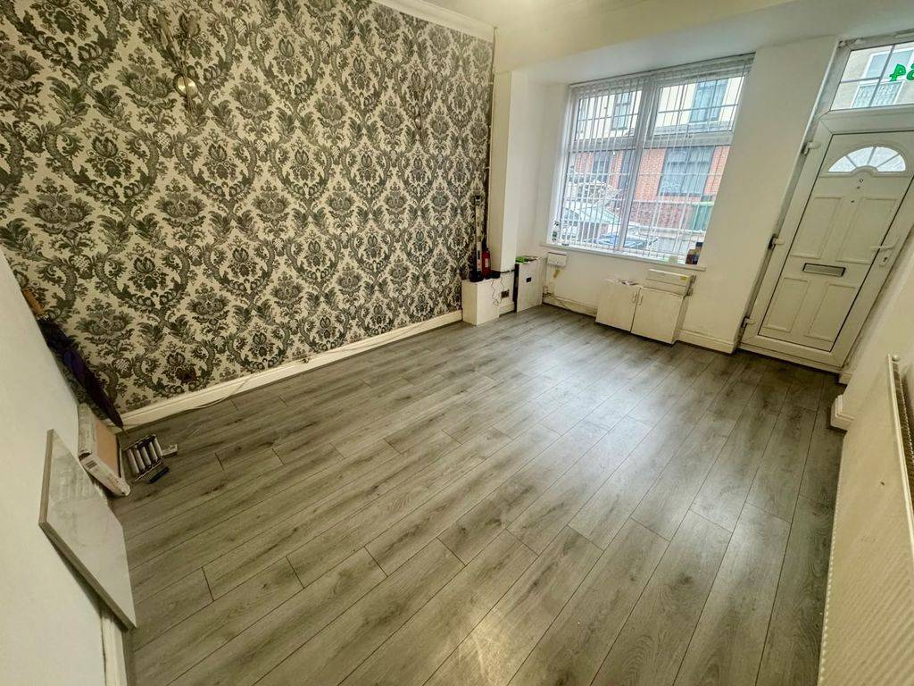 64 Edith Road — photo 1 of 3